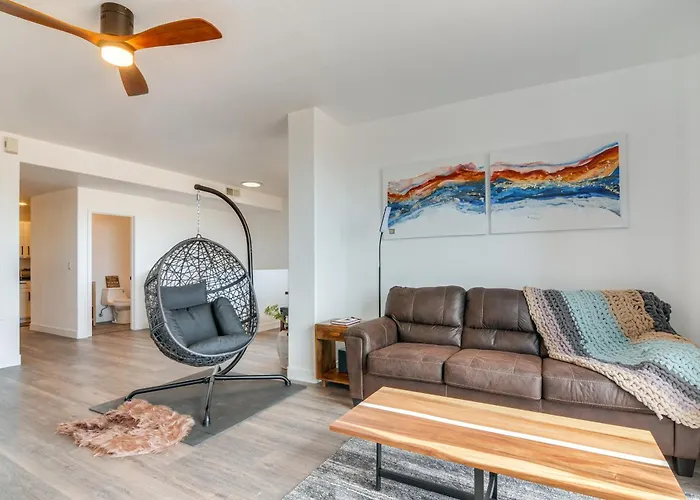 Powell Views: Adobe Townhome W/ Patio