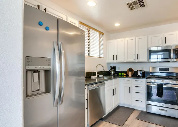 Powell Views: Adobe Townhome W/ Patio * Wahweap