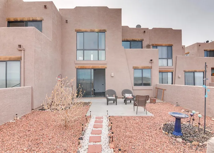 Dom wakacyjny Powell Views: Adobe Townhome W/ Patio *