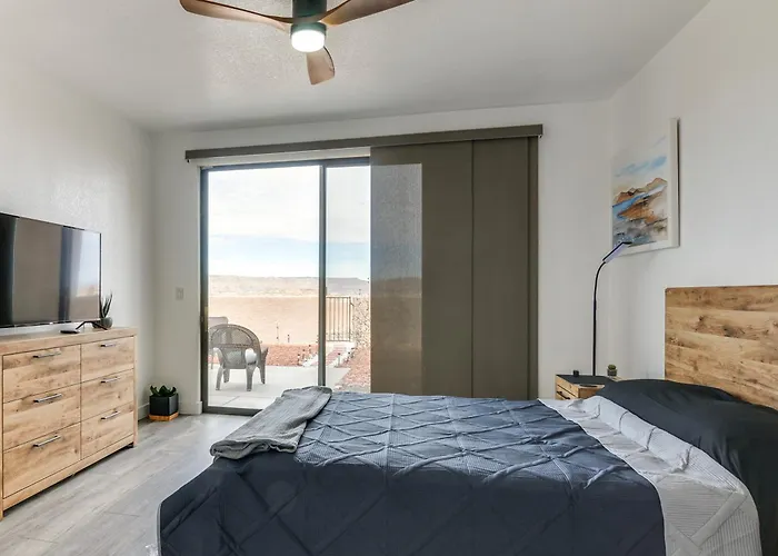 Powell Views: Adobe Townhome W/ Patio Wahweap