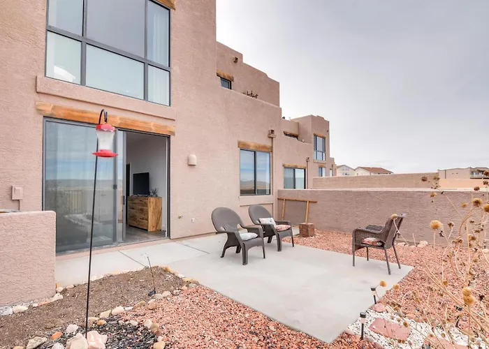 Dom wakacyjny Powell Views: Adobe Townhome W/ Patio *